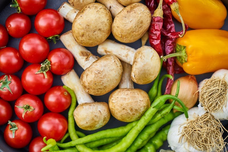 Fresh whole foods rich in antioxidant vitamins and minerals